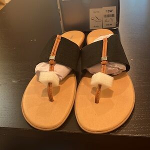 Size 13W cloudwalkers sandals. Brand new never worn.Willing to negotiate